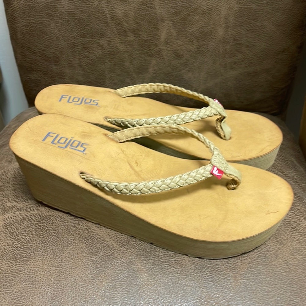 Flojos flip flop size size 7 brand new